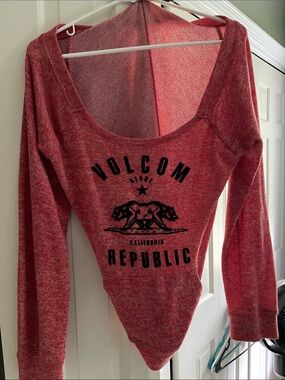 Volcom Women's Red Scoop Neck Long Sleeve Top - Republic Graphic